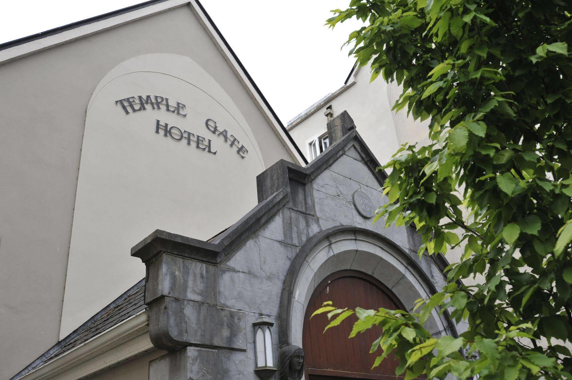 Temple Gate Hotel Енис Екстериор снимка
