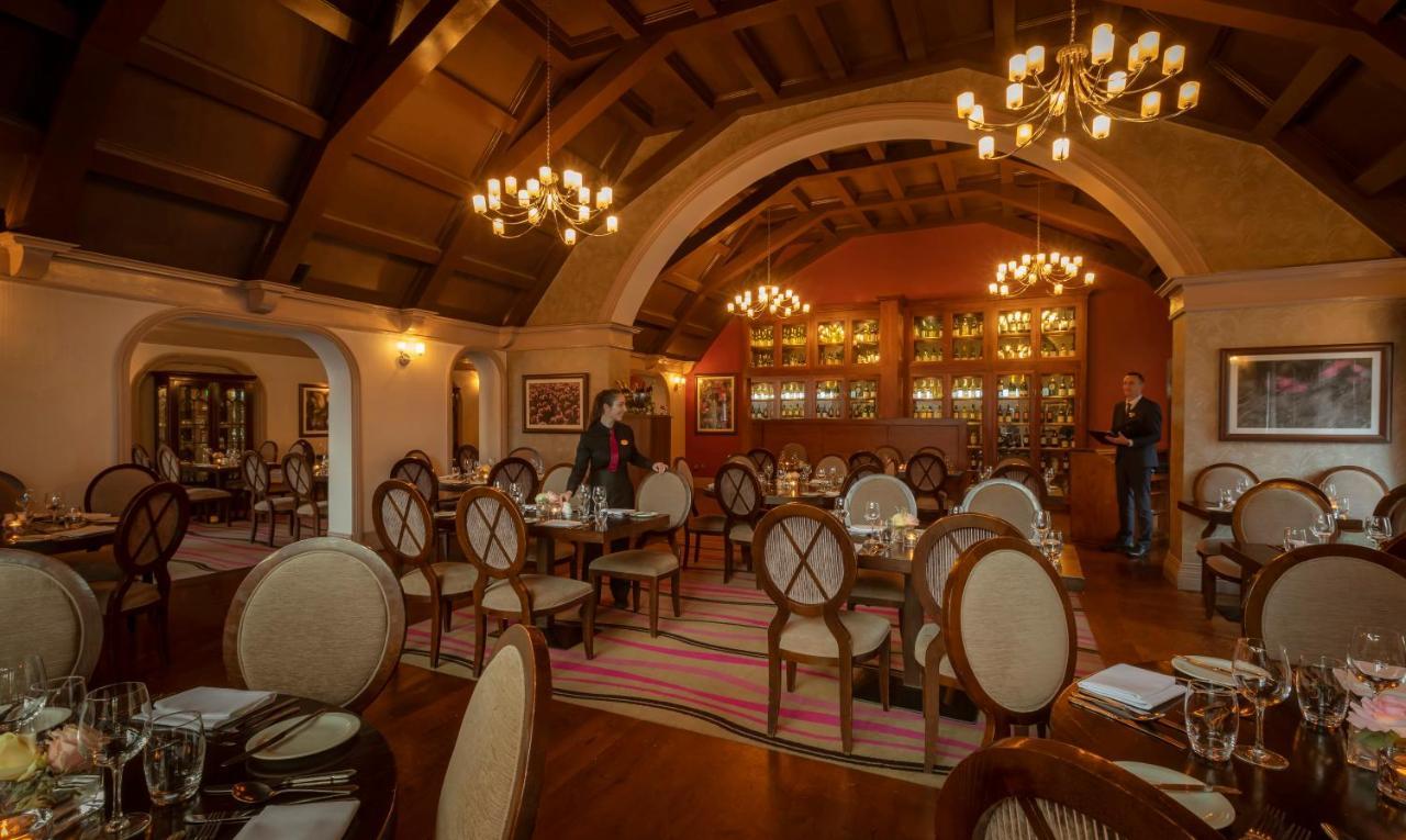 Temple Gate Hotel Енис Екстериор снимка